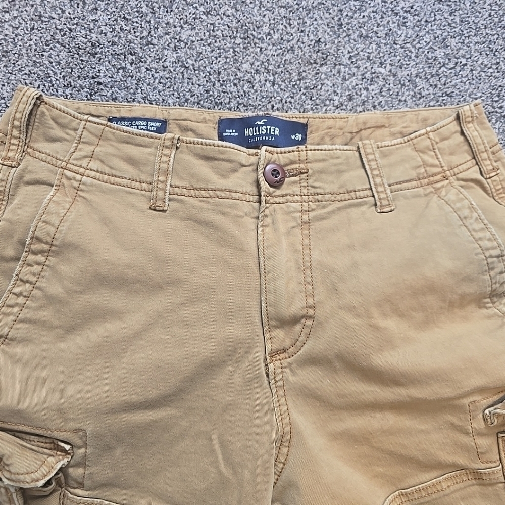 Hollister Men's Khaki Cargo Shorts Tan Utility Pockets Button Fly Y2K Size 30 - Picture 2 of 10